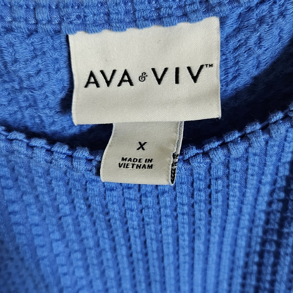 Ava and Viv dress